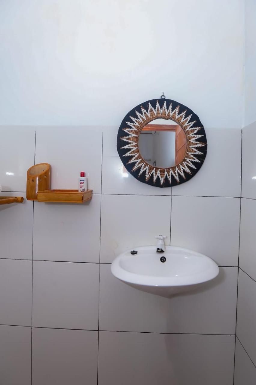 Radika House Apartment Quần đảo Gili Ngoại thất bức ảnh